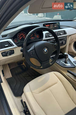 Седан BMW 3 Series 2013 в 