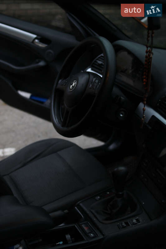 Седан BMW 3 Series 2004 в Корце фото 13 Седан BMW 3 Series 2004 в Корце