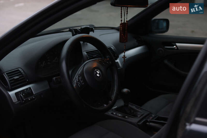 Седан BMW 3 Series 2004 в Корце фото 22 Седан BMW 3 Series 2004 в Корце