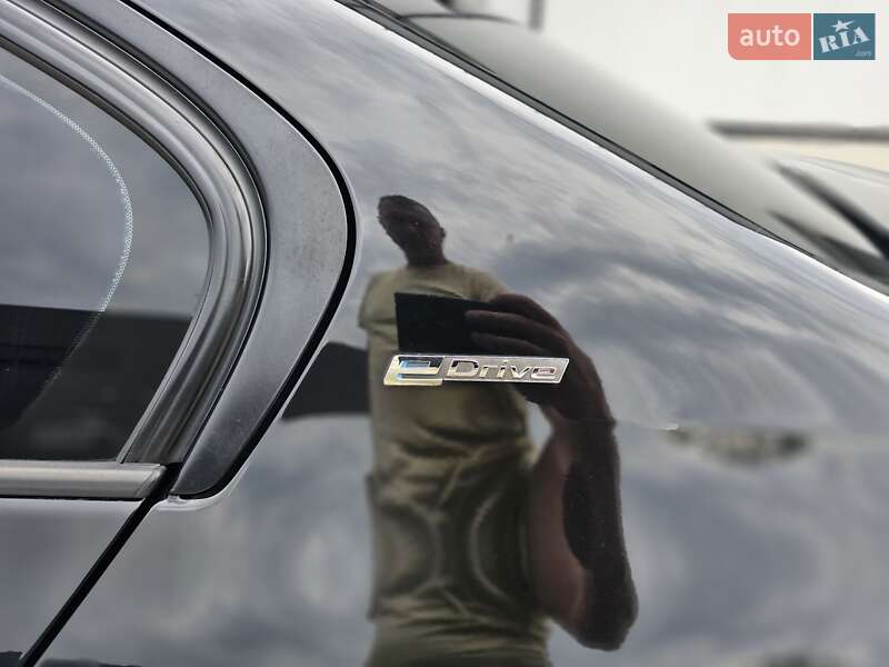 Седан BMW 3 Series 2016 в Хмельницькому