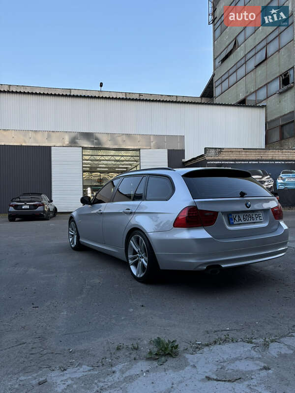 Універсал BMW 3 Series 2011 в Києві