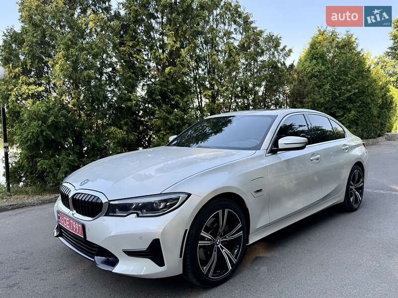 Седан BMW 3 Series 2021 в Кропивницькому