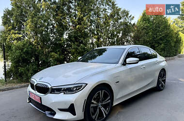 Седан BMW 3 Series 2021 в 