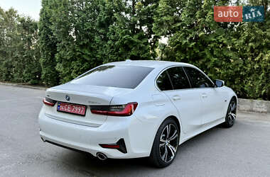 Седан BMW 3 Series 2021 в 