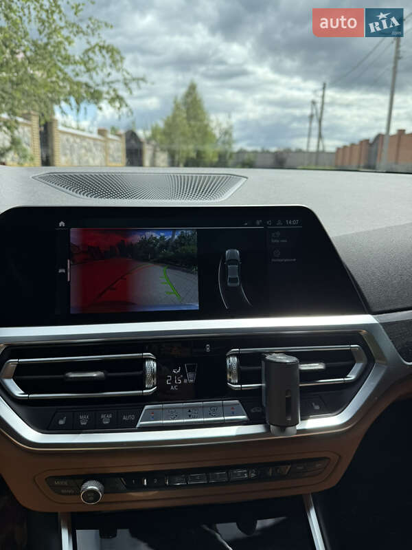 Седан BMW 3 Series 2021 в Кропивницькому