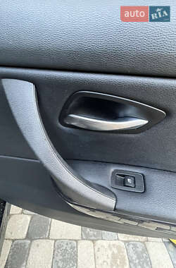 Седан BMW 3 Series 2009 в 