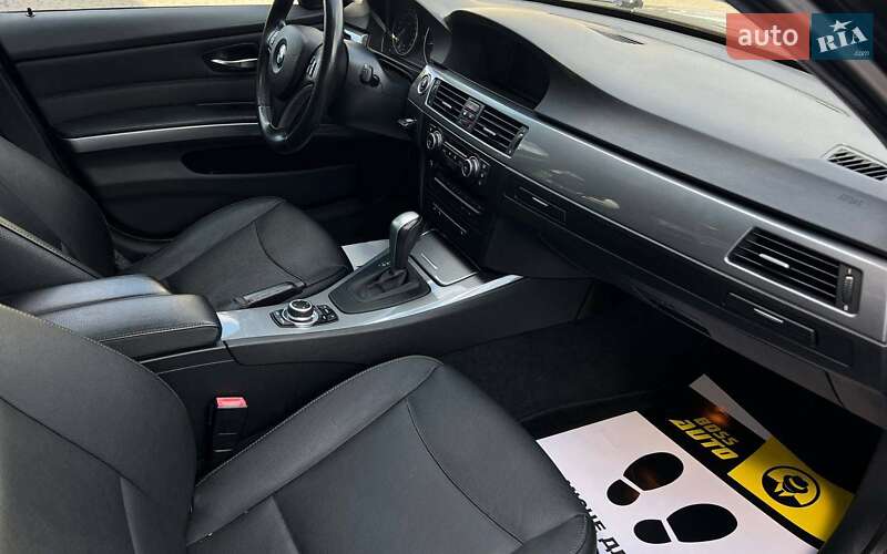 Седан BMW 3 Series 2009 в Ивано-Франковске