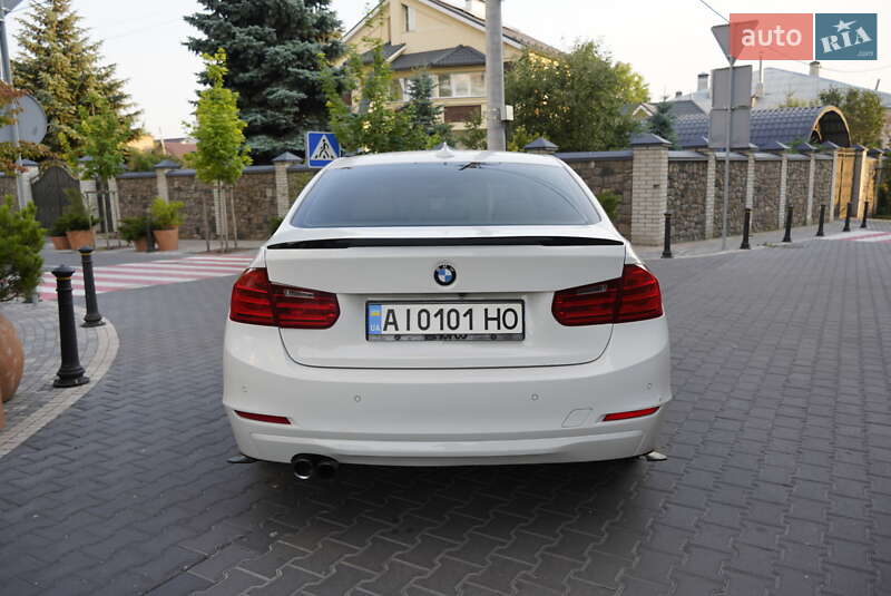 Седан BMW 3 Series 2015 в Білій Церкві