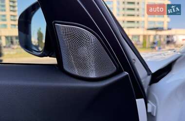 Седан BMW 3 Series 2019 в 