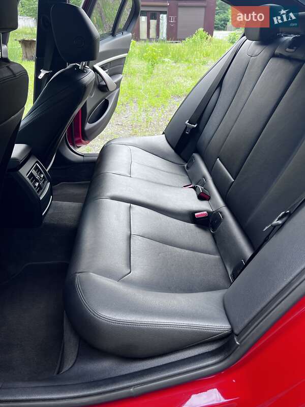 Седан BMW 3 Series 2017 в Києві фото 24 Седан BMW 3 Series 2017 в Києві