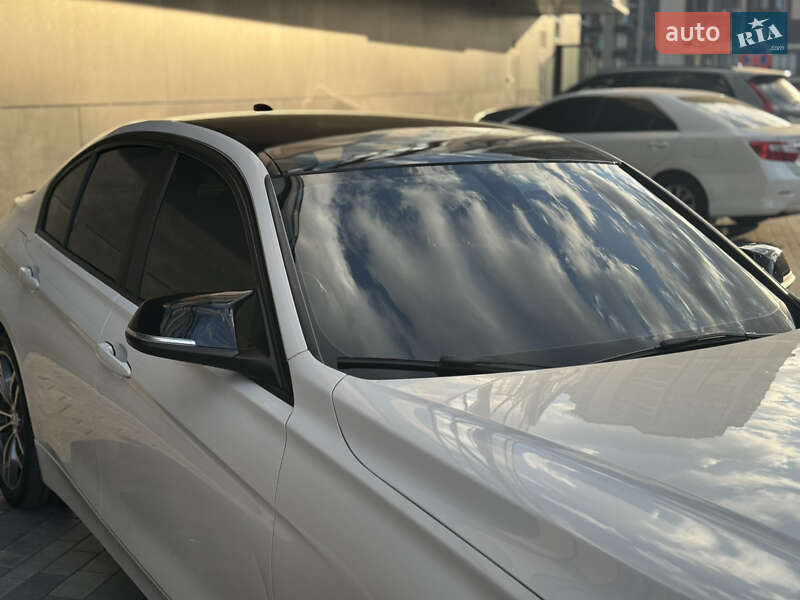 Седан BMW 3 Series 2012 в Києві