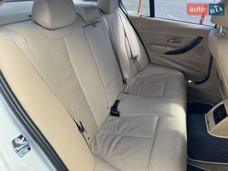 Седан BMW 3 Series 2012 в Києві