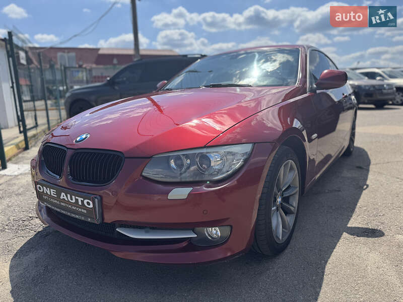 BMW 3 Series 2011