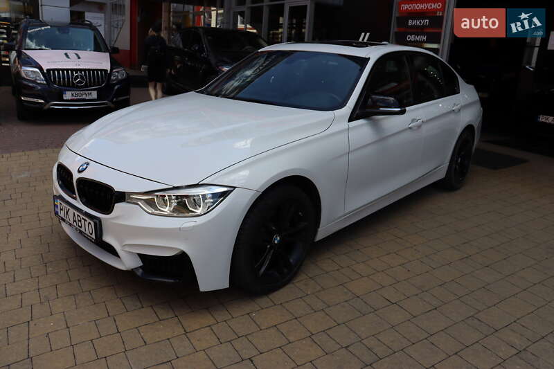 Седан BMW 3 Series 2018 в Львові