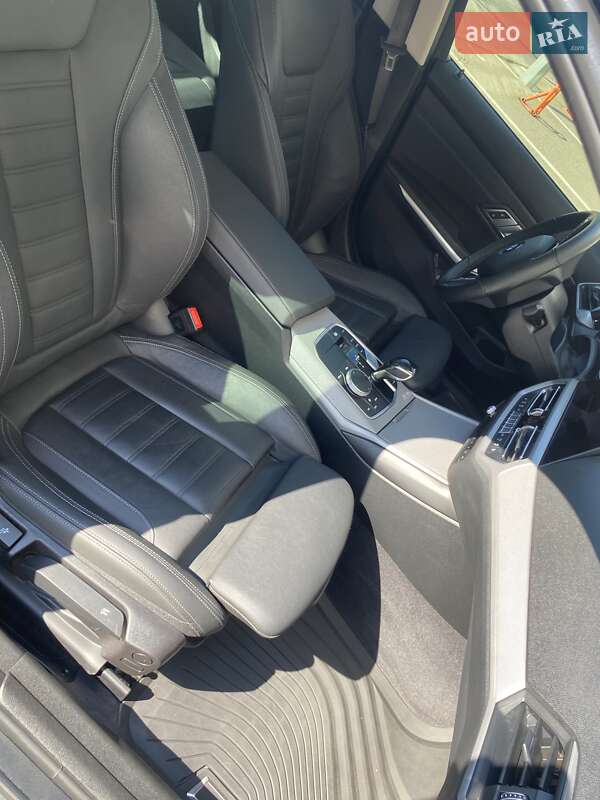 Седан BMW 3 Series 2020 в Киеве