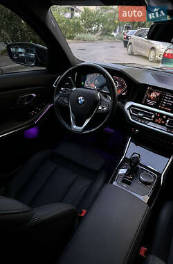 Седан BMW 3 Series 2019 в 