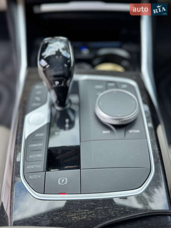 Седан BMW 3 Series 2019 в Києві