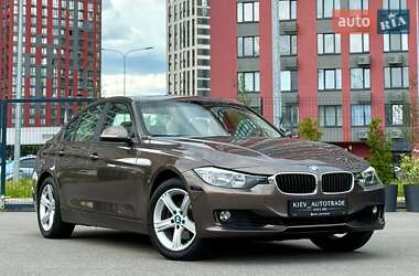 Седан BMW 3 Series 2015 в Києві
