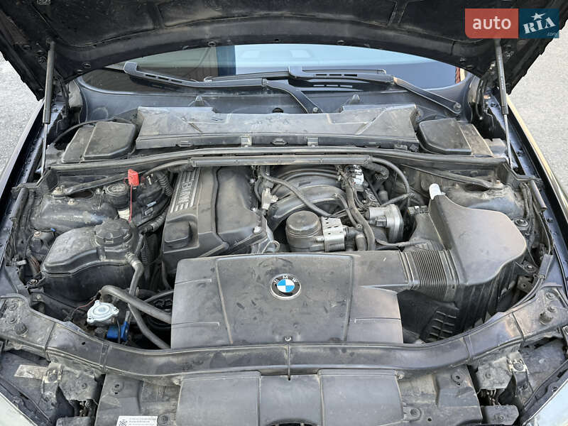 Седан BMW 3 Series 2006 в Золотоноші