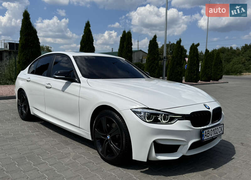 Седан BMW 3 Series 2016 в Вінниці