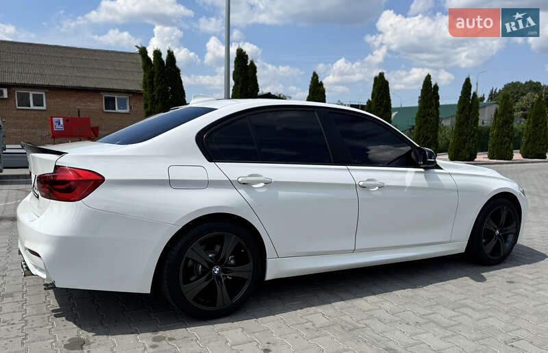 Седан BMW 3 Series 2016 в Вінниці