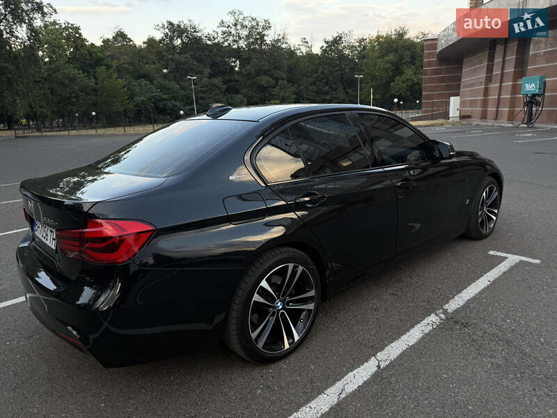 Седан BMW 3 Series 2016 в Одессе