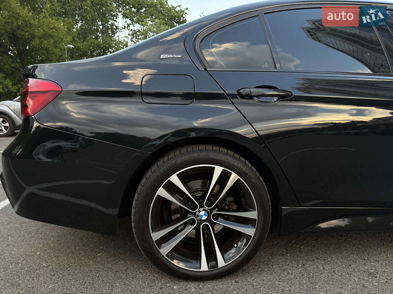 Седан BMW 3 Series 2016 в Одессе