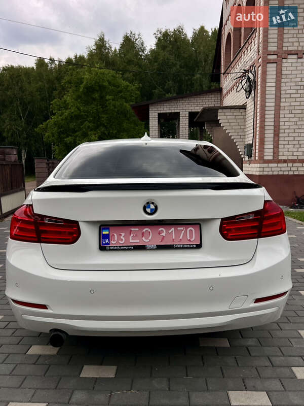 Седан BMW 3 Series 2015 в Житомире