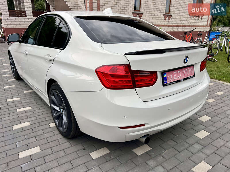Седан BMW 3 Series 2015 в Житомире