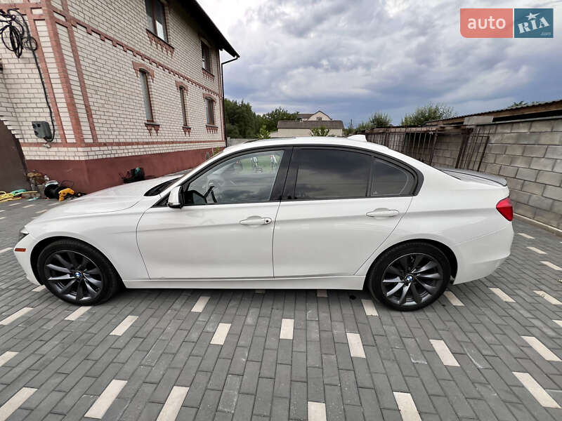 Седан BMW 3 Series 2015 в Житомире