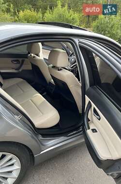Седан BMW 3 Series 2010 в 