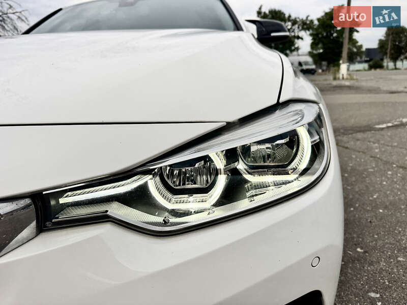 Седан BMW 3 Series 2017 в Киеве