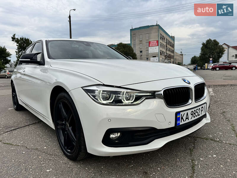 Седан BMW 3 Series 2017 в Киеве