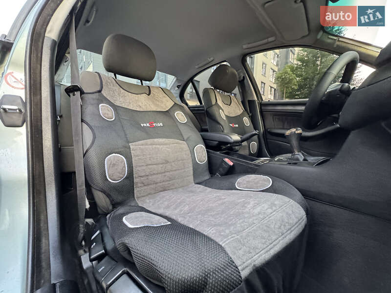Седан BMW 3 Series 2001 в Ивано-Франковске