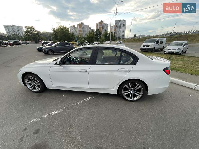 Седан BMW 3 Series 2012 в Києві