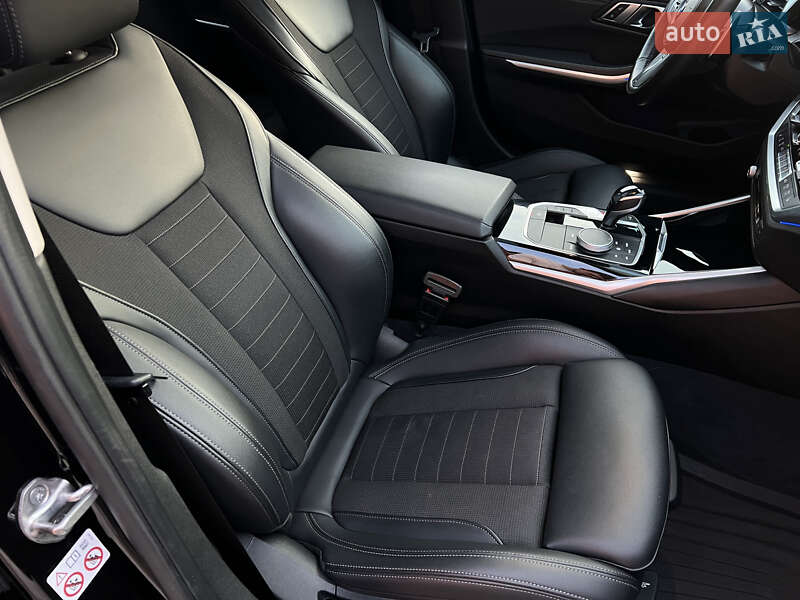 Седан BMW 3 Series 2019 в Луцке