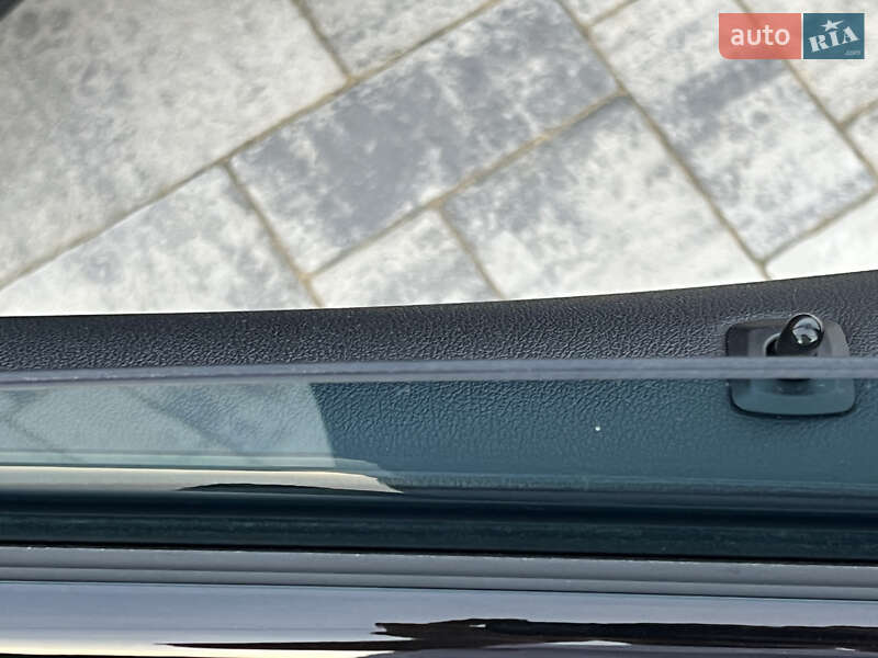 Седан BMW 3 Series 2019 в Луцке