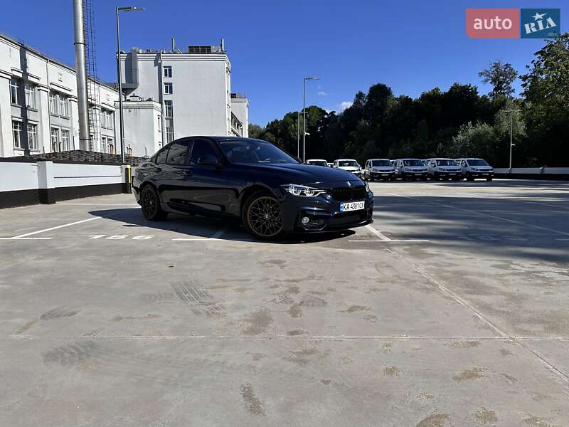 Седан BMW 3 Series 2015 в Киеве