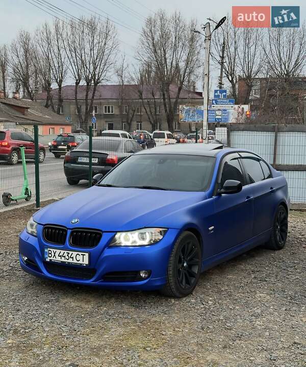 BMW 3 Series 2011
