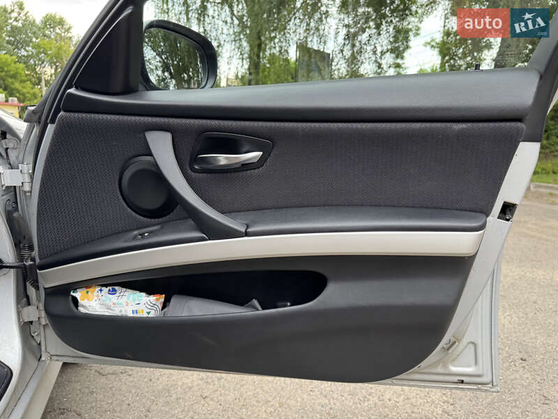 Универсал BMW 3 Series 2012 в Золочеве