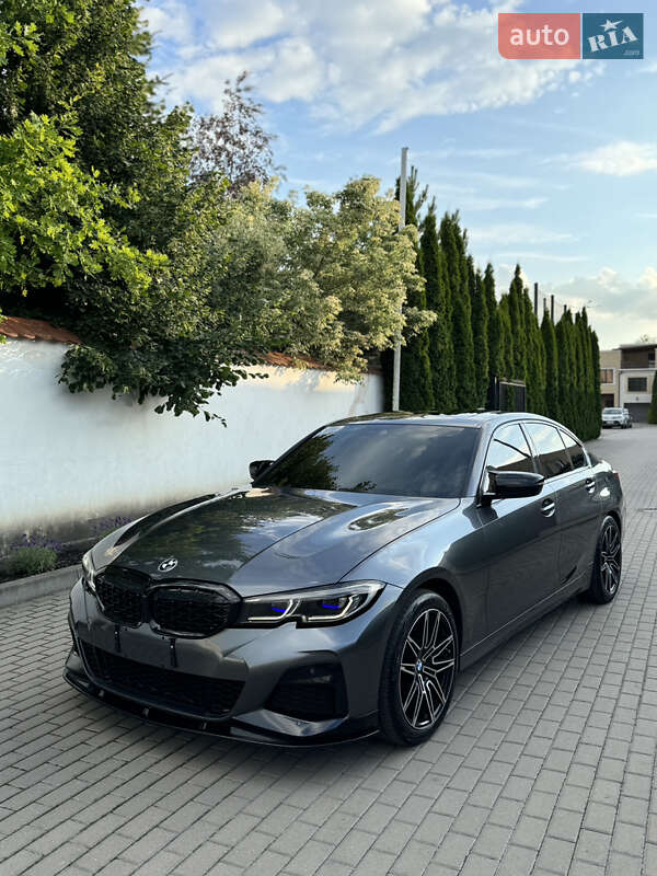 Седан BMW 3 Series 2019 в 