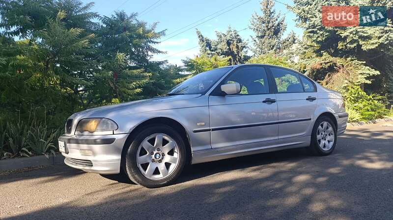 Седан BMW 3 Series 2001 в Одесі