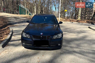 Седан BMW 3 Series 2006 в Львові