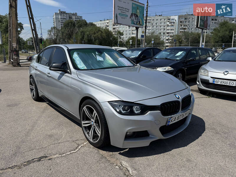 Седан BMW 3 Series 2012 в Запорожье
