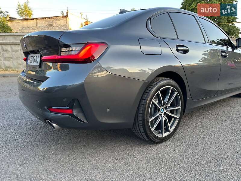 Седан BMW 3 Series 2019 в Одессе