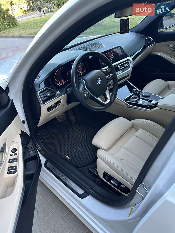 Седан BMW 3 Series 2019 в Тернополі фото 19 Седан BMW 3 Series 2019 в Тернополі