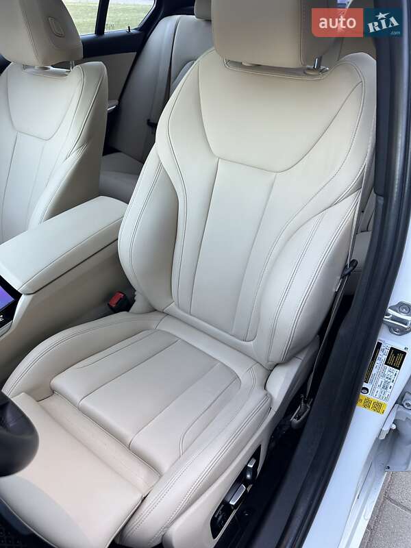Седан BMW 3 Series 2019 в Тернополі фото 23 Седан BMW 3 Series 2019 в Тернополі