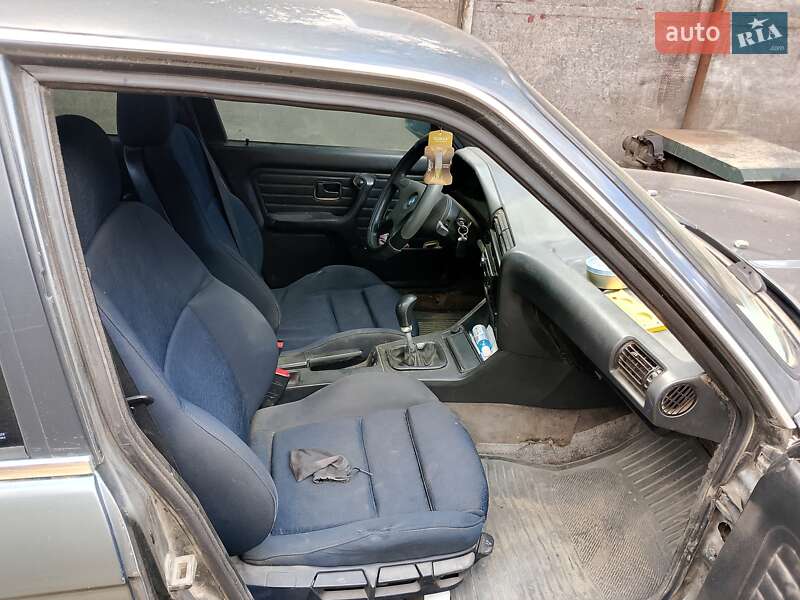 Седан BMW 3 Series 1987 в Білгороді-Дністровському фото 8 Седан BMW 3 Series 1987 в Білгороді-Дністровському