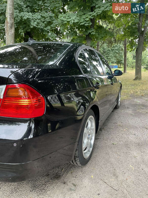 Седан BMW 3 Series 2006 в Киеве