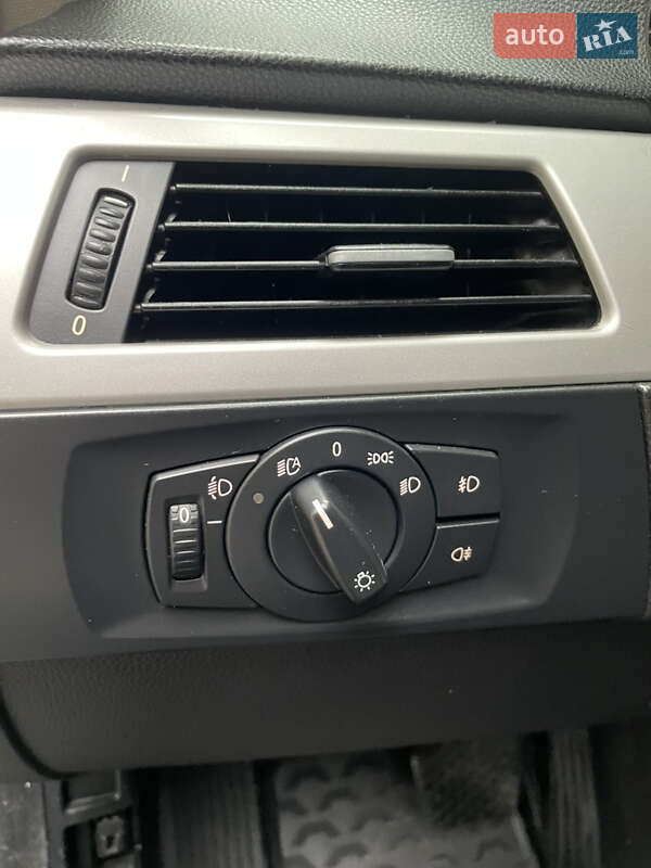 Седан BMW 3 Series 2006 в Киеве